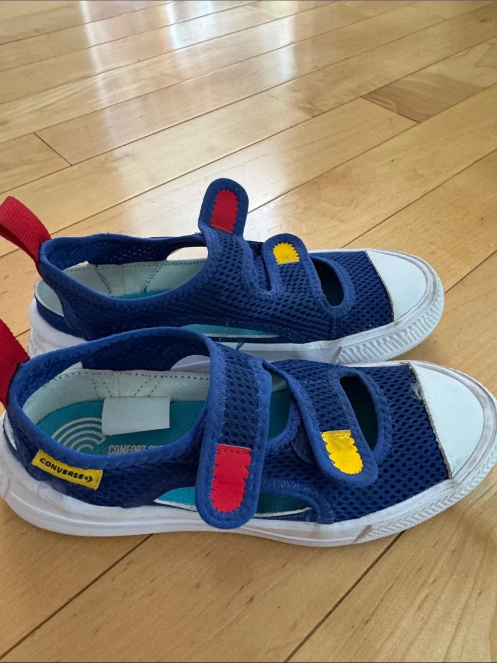 Kids converse comfort cushion shoes in size youth 1 (EUR 32)